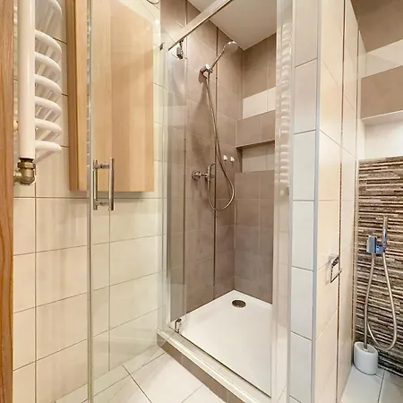 Apartment Muchobor Wielki Spacious By Bookinghost