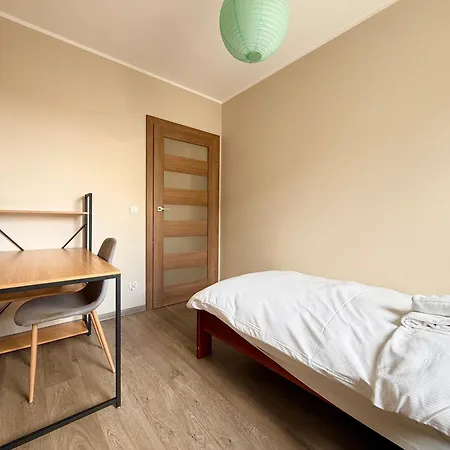 Muchobor Wielki Spacious By Bookinghost Apartment *