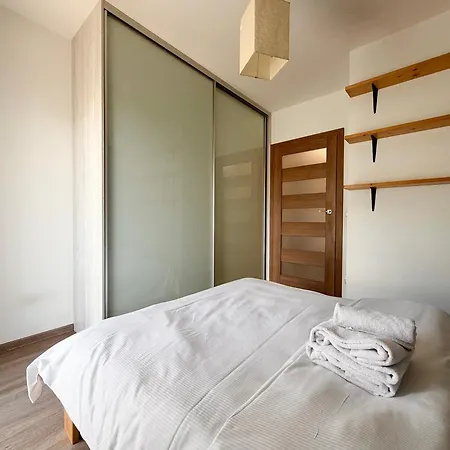Apartment Muchobor Wielki Spacious By Bookinghost Wroclaw